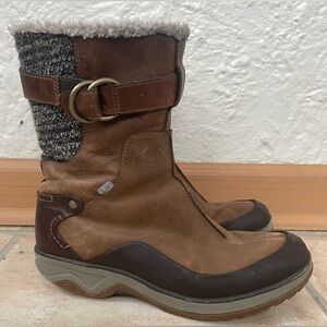 Merrell J01880 Women's Eventyr Mid North Waterproof Snow Boots Brown Clay; 8